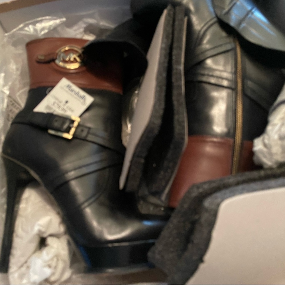 Michael Kors - Picture 7 of 10